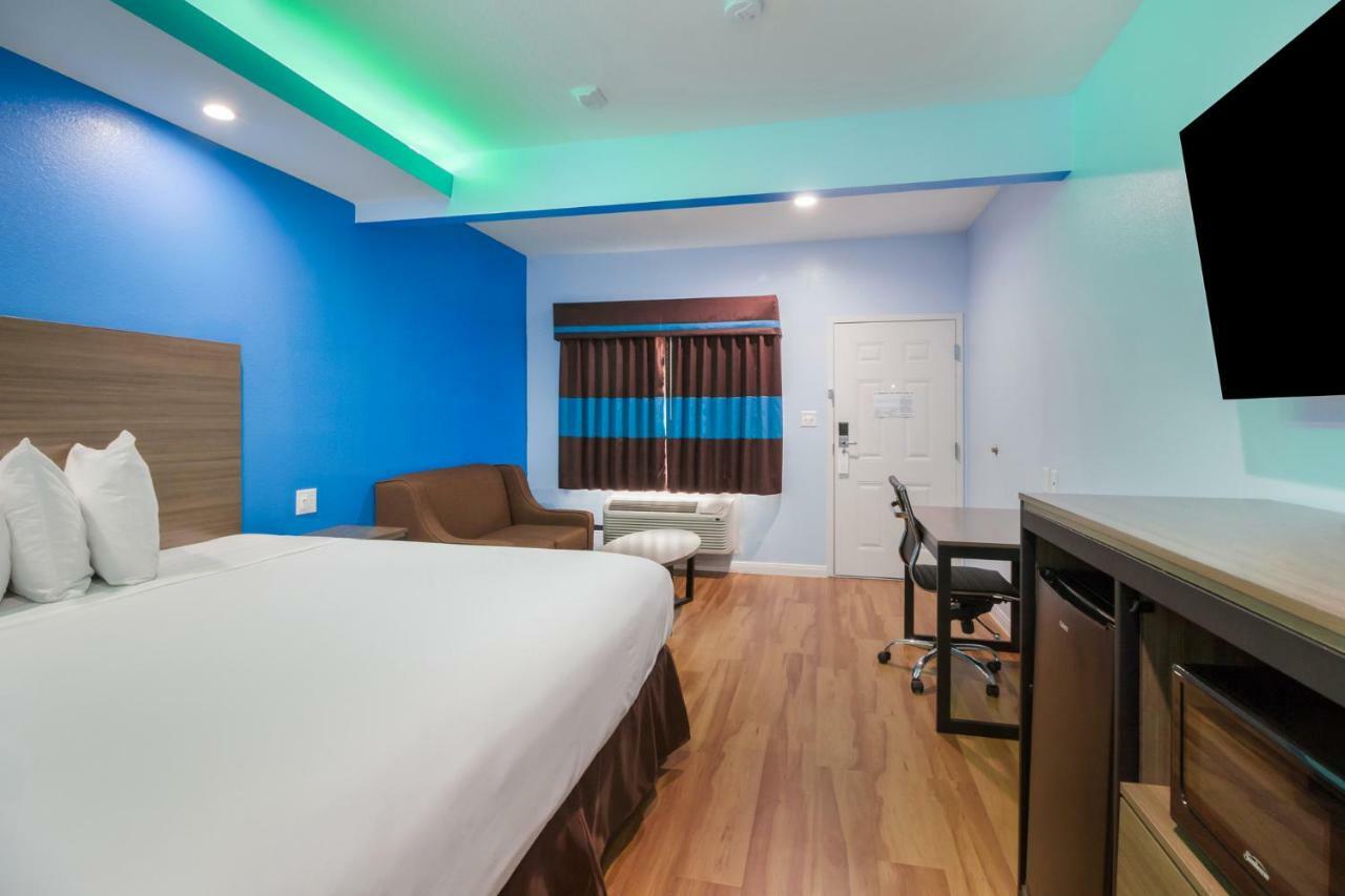 Hotel Americas Value Inn- Aldine Westfield 2*